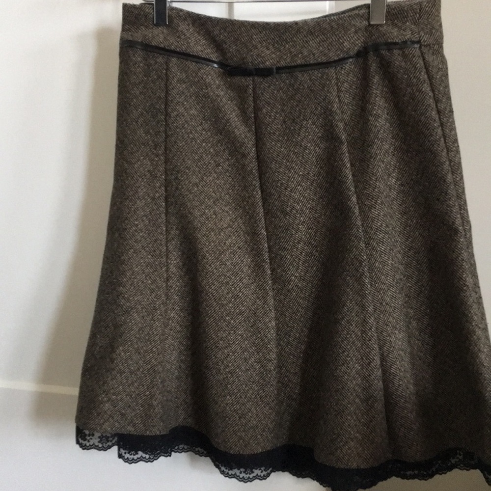 Skirts - Picture 3 of 4